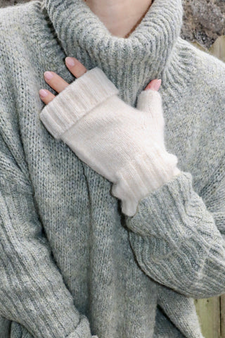 Fingerless mittens (Beige)