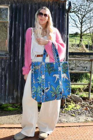 Jungle print quilted bag (Blue)