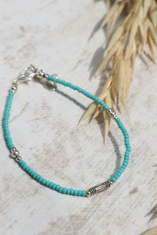 Turquoise beaded barrel bracelet