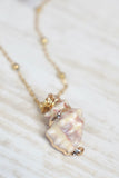 Conch shell necklace (Gold)