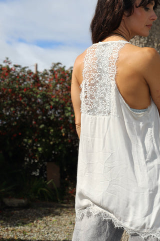 Racerback lace trim cami (Cream)