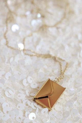 Love letter necklace (Gold)