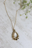 Mother of pearl Tear drop pendant necklace